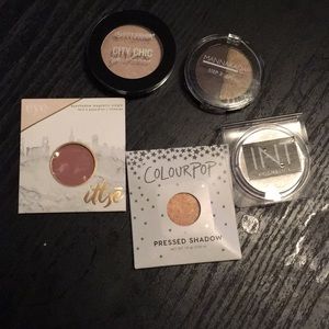 Eye shadow bundle